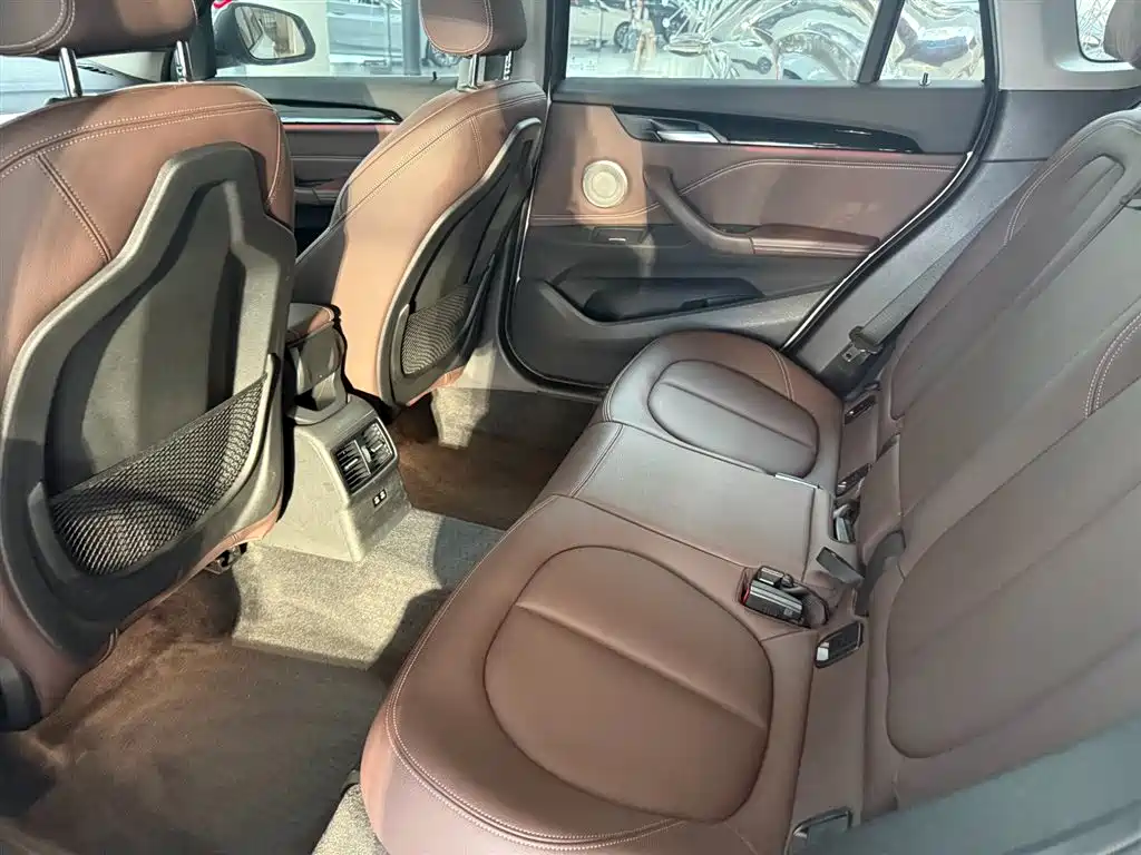 BMW X1 — миниатюра 11