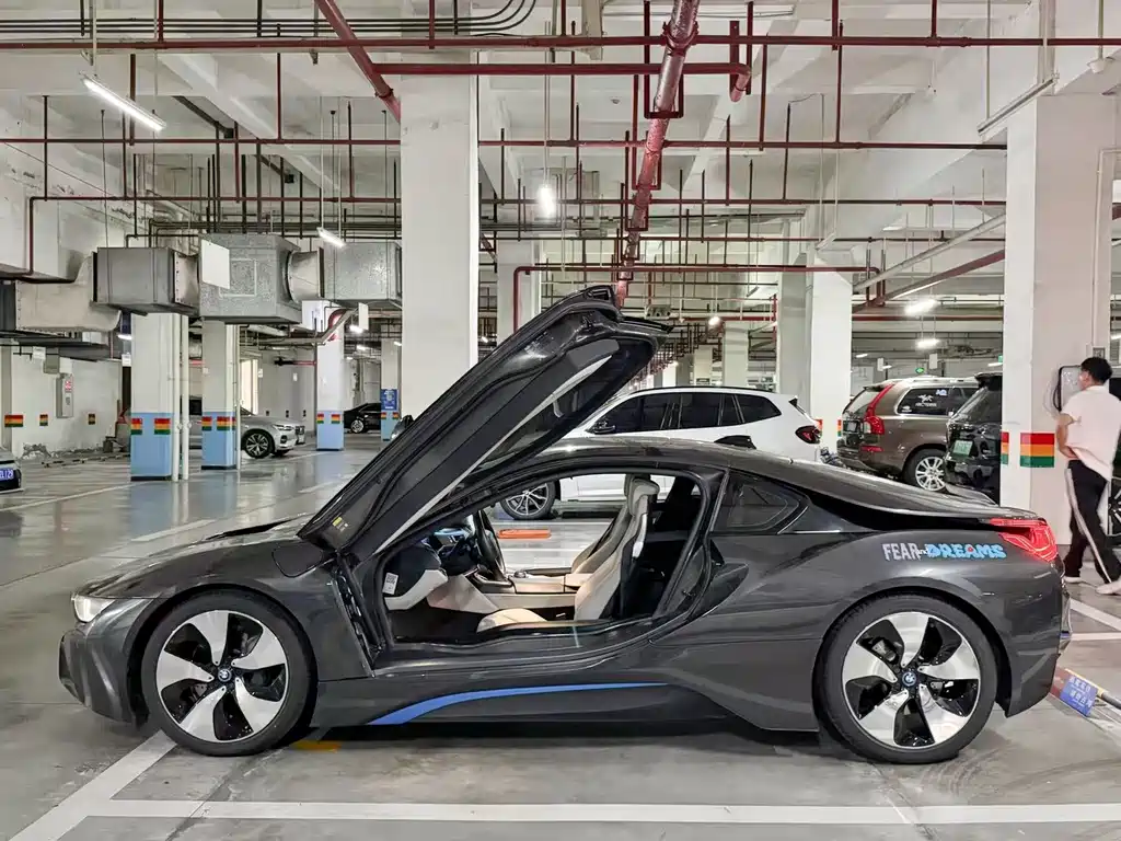 BMW i8 — миниатюра 8