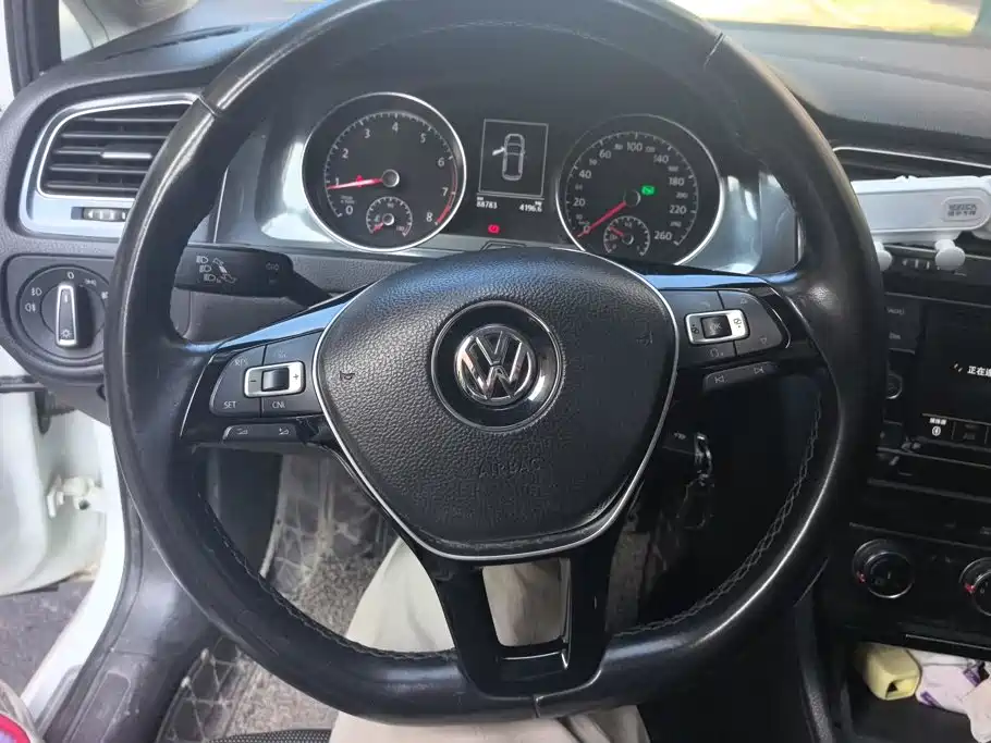 Volkswagen Golf — миниатюра 15