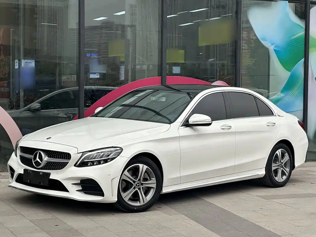 Mercedes-Benz C-Class — миниатюра 6