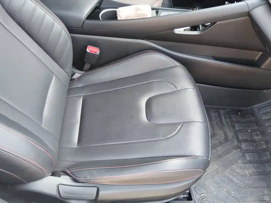 Hyundai Elantra — миниатюра 8