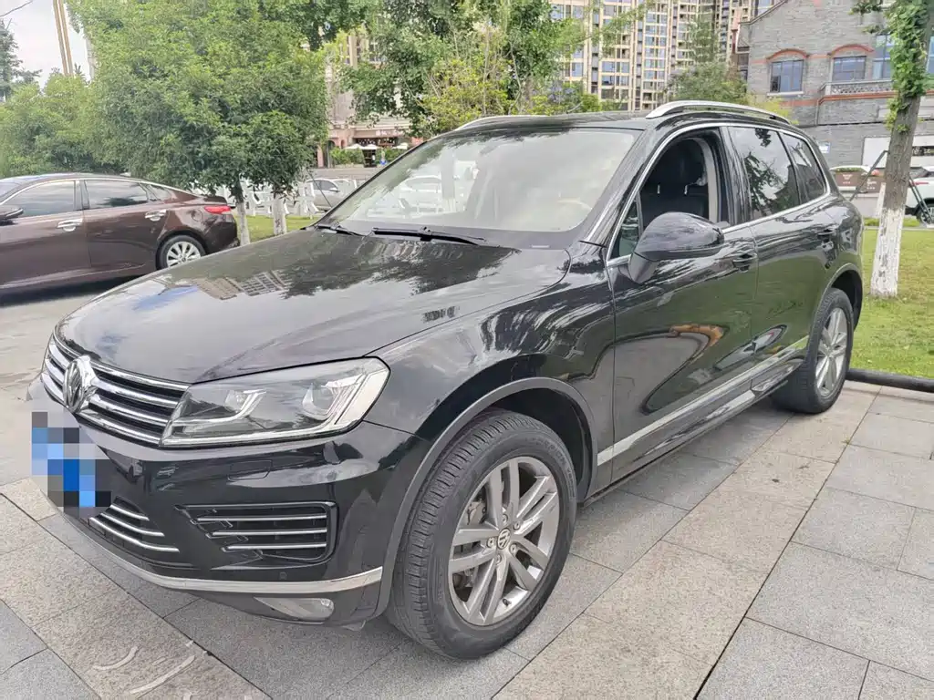 Купить Volkswagen Touareg