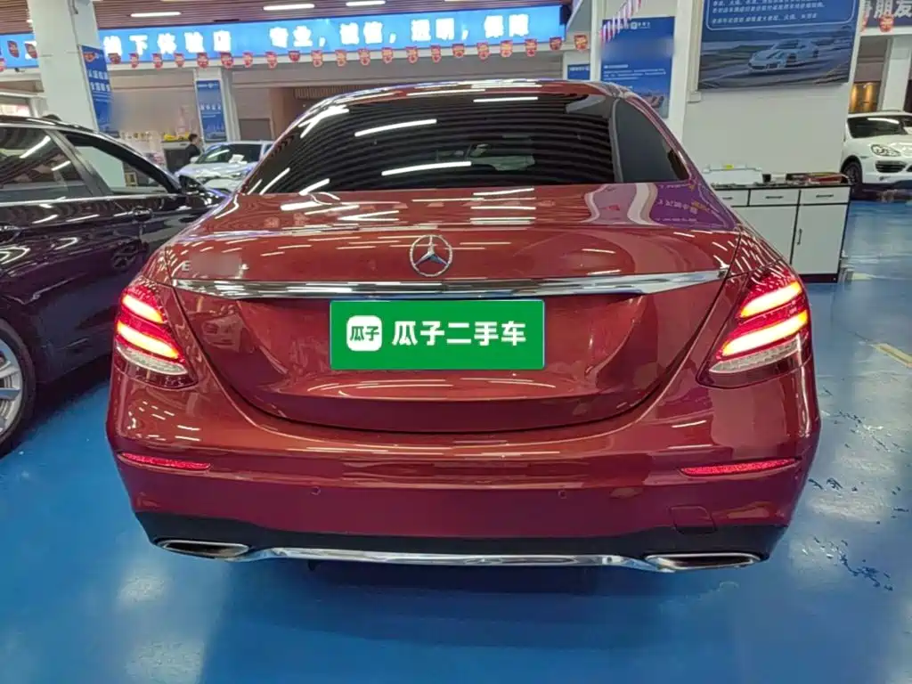 Mercedes-Benz E-Class — миниатюра 6