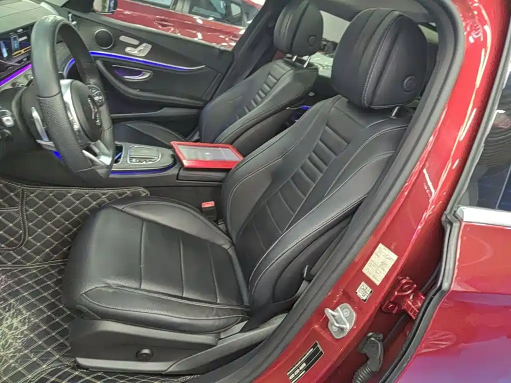 Mercedes-Benz E-Class — миниатюра 15
