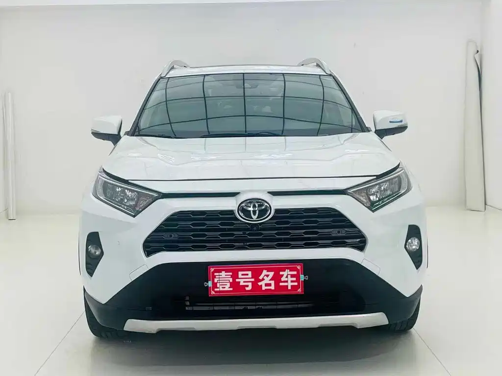 Toyota RAV4 — миниатюра 2
