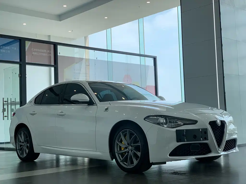 ALFA ROMEO GIULIA