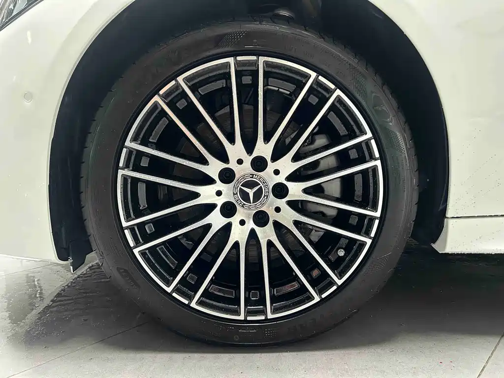 Mercedes-Benz C-Class — миниатюра 3