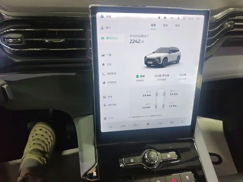 NIO ES8 — миниатюра 13