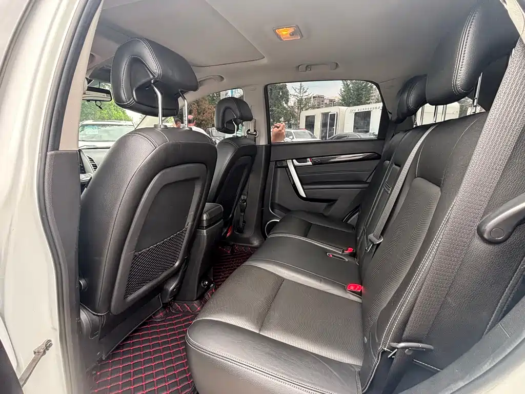 Chevrolet Captiva — миниатюра 12
