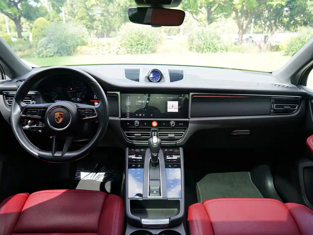 Porsche Macan — миниатюра 10