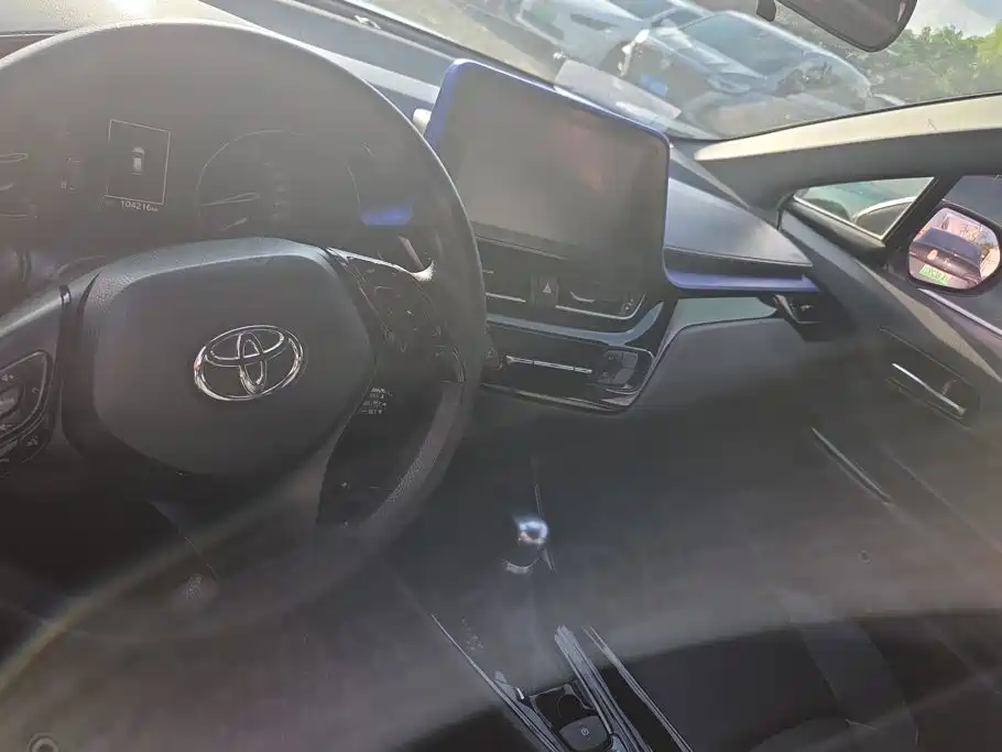Toyota C-HR — миниатюра 13