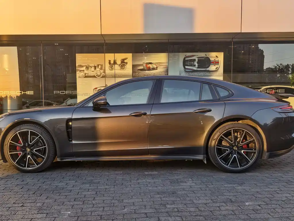 Porsche Panamera — миниатюра 3