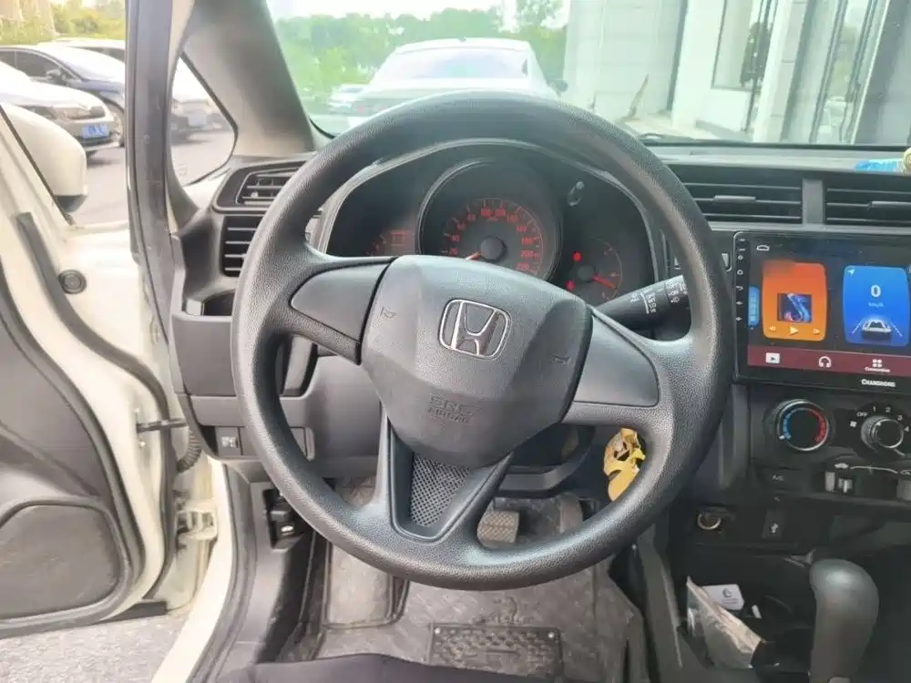 Honda Fit — миниатюра 12