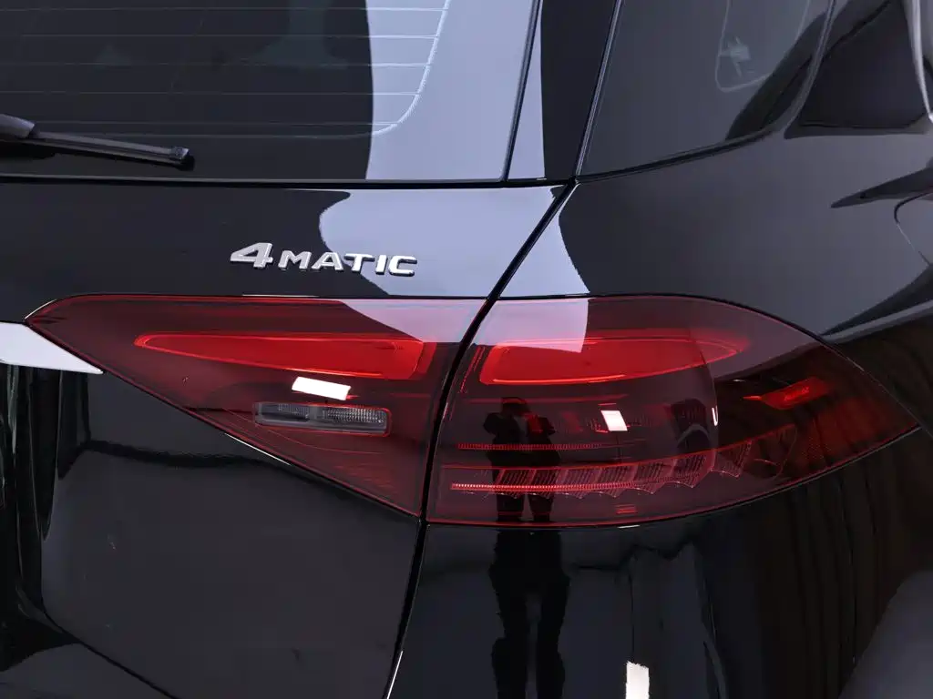 Mercedes-Benz GLE (Import) — миниатюра 9