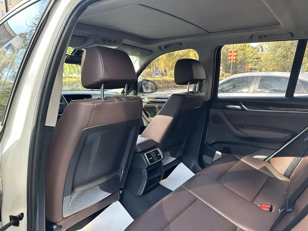 BMW X3 (Import) — миниатюра 15