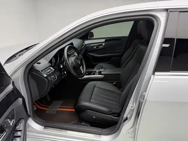 Mercedes-Benz E-Class — миниатюра 17