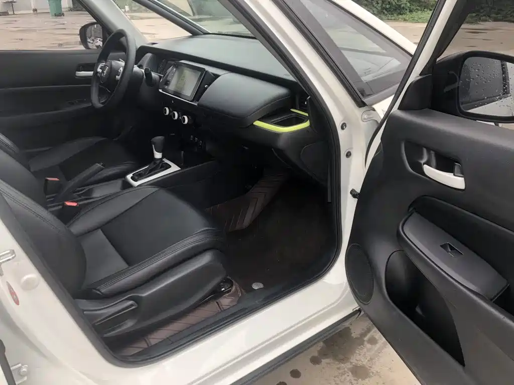 Honda Fit — миниатюра 4