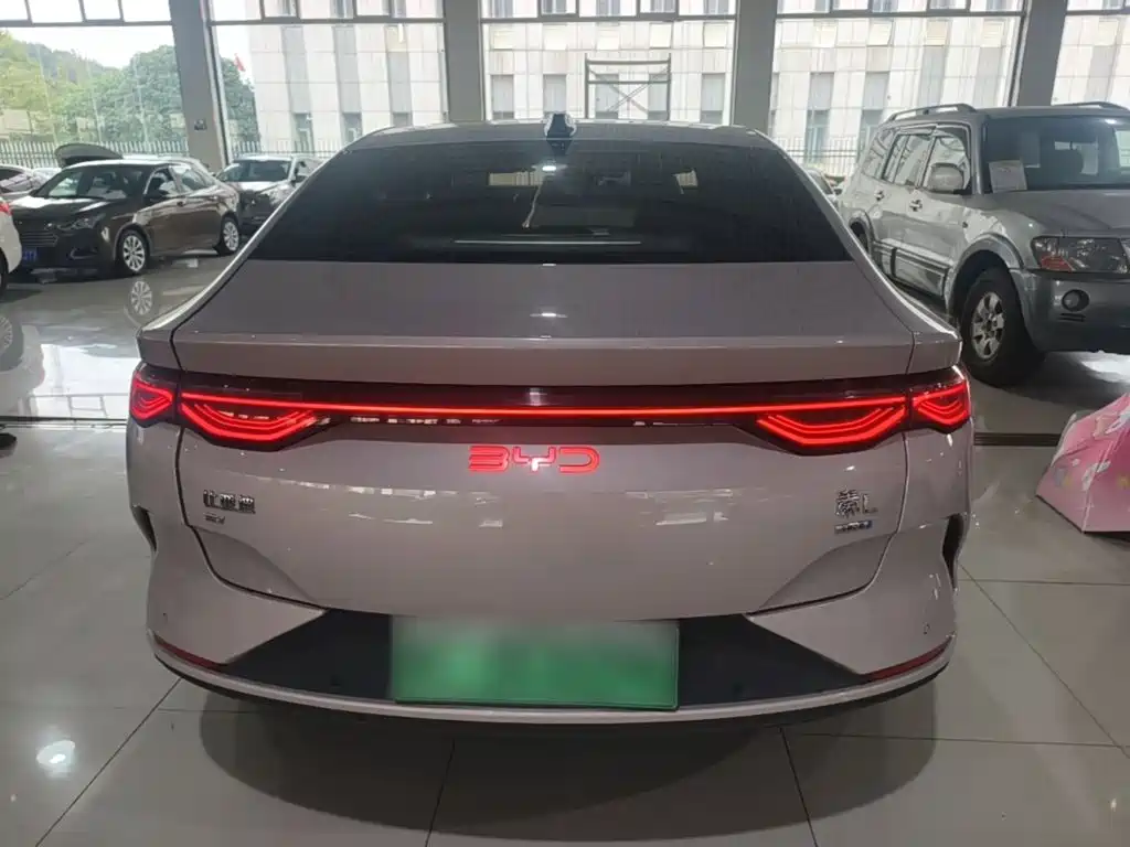 BYD Qin L — миниатюра 6