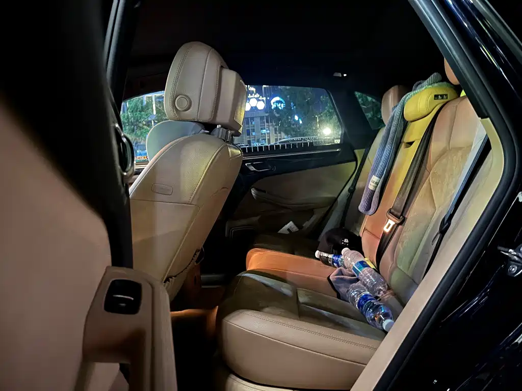 Porsche Macan — миниатюра 5