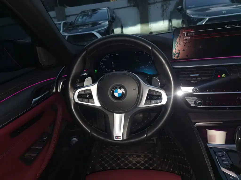 BMW 5 Series — миниатюра 3