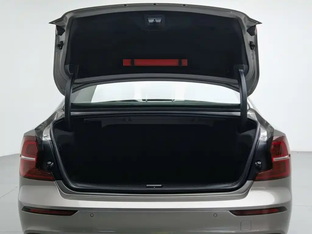 Volvo S60 — миниатюра 16