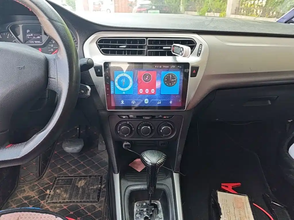 Citroen Elysee — миниатюра 13