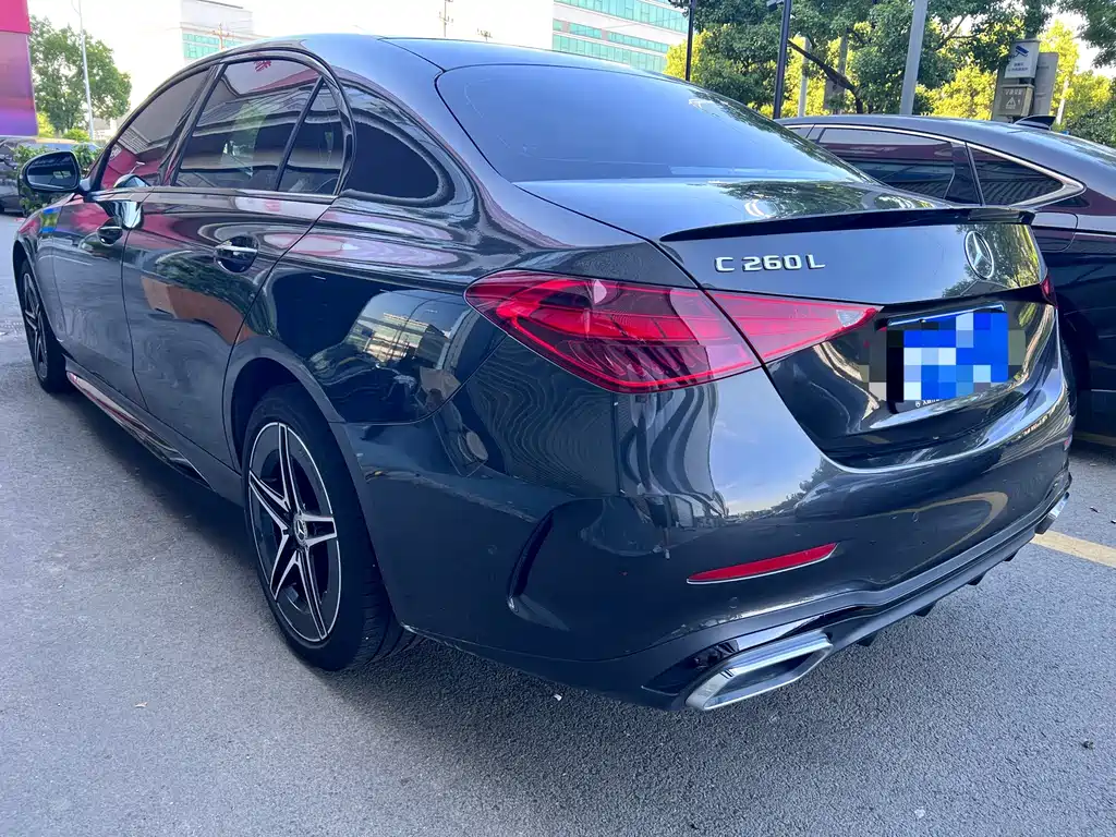 Mercedes-Benz C-Class — миниатюра 16