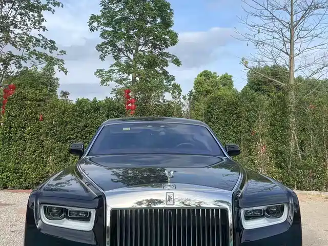 rolls-royce phantom