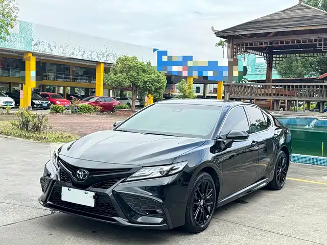 TOYOTA CAMRY