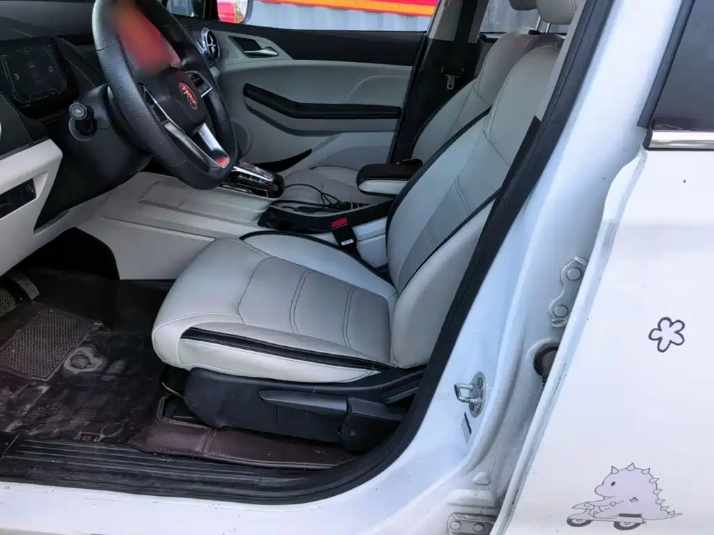 BYD Yuan Pro — миниатюра 15