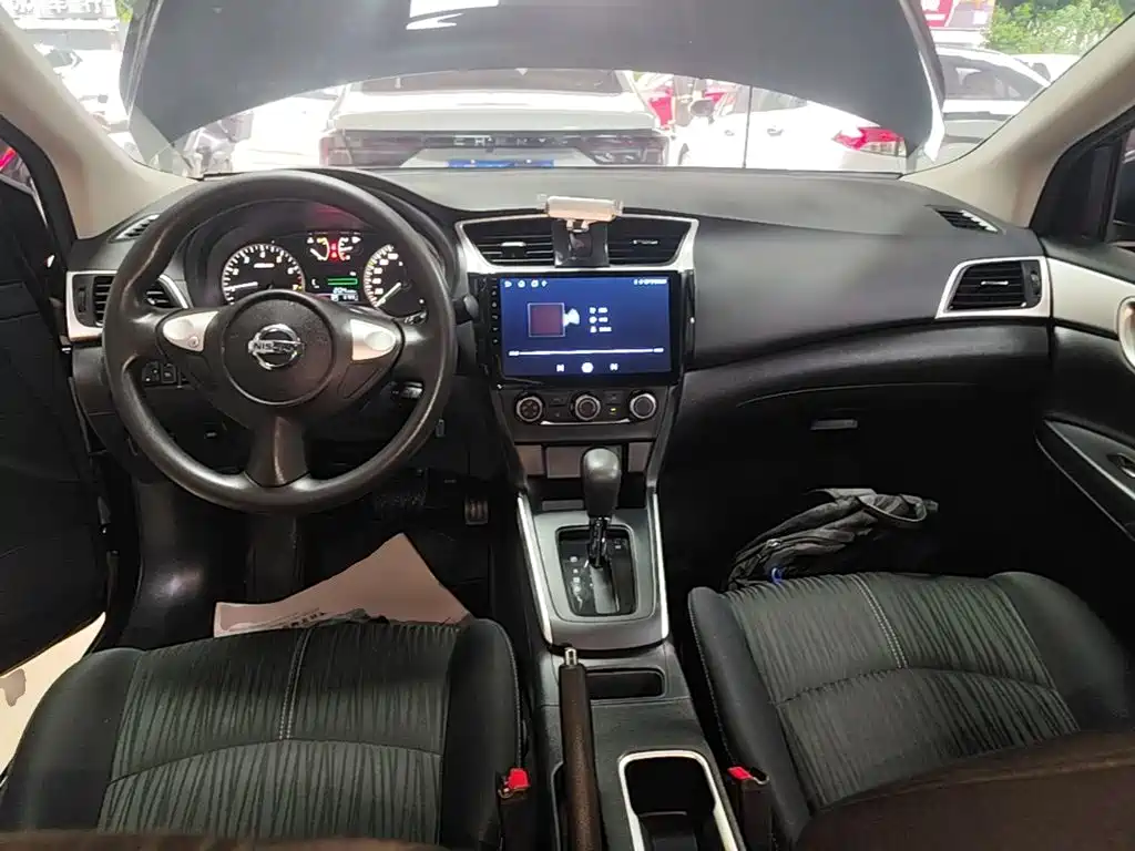 Nissan Sylphy — миниатюра 10