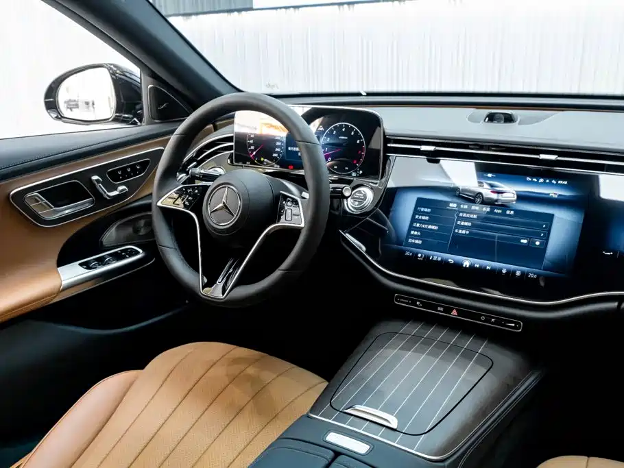 Mercedes-Benz E-Class — миниатюра 25
