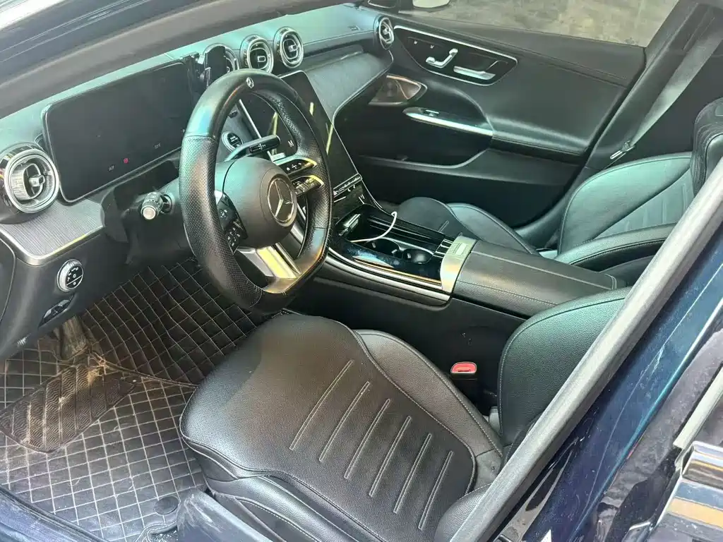 Mercedes-Benz C-Class — миниатюра 3