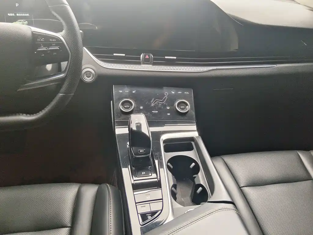 Bestune B70 — миниатюра 5