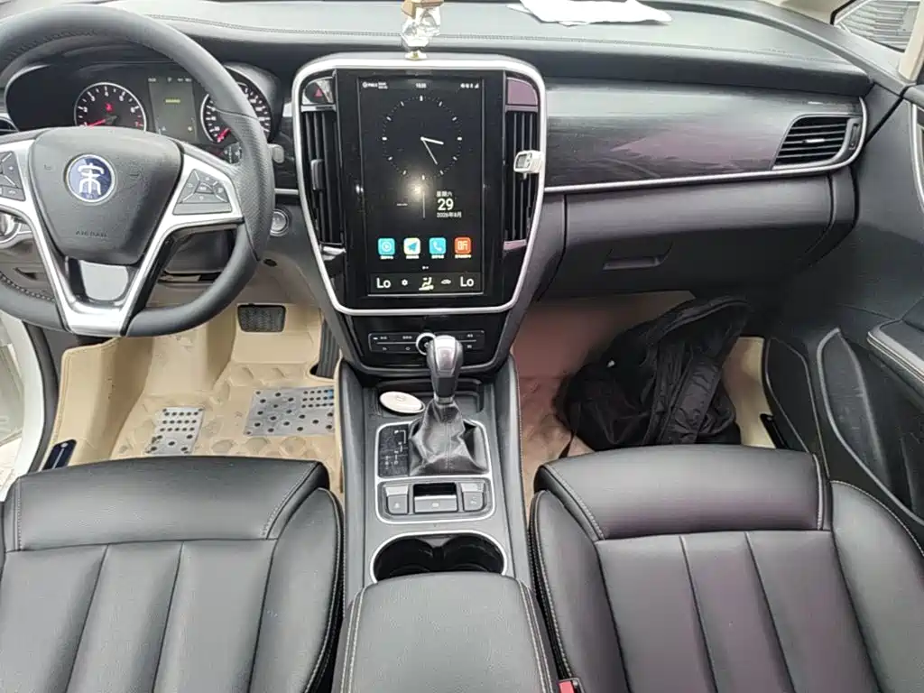 BYD MAX — миниатюра 13
