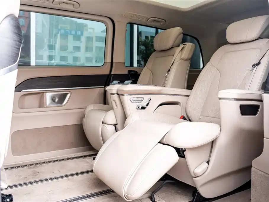 MERCEDES-BENZ V CLASS