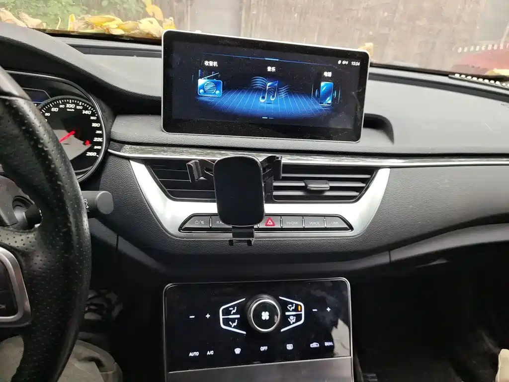 Hongqi Hongqi H5 — миниатюра 14