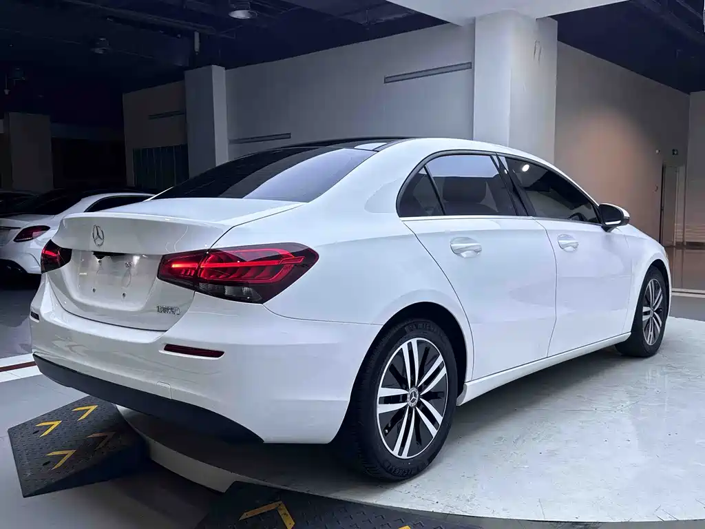 Mercedes-Benz A-Class — миниатюра 4