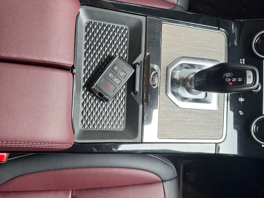 LAND ROVER RANGE ROVER AURORA