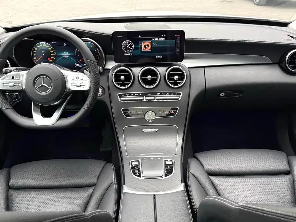 Mercedes-Benz C-Class — миниатюра 11