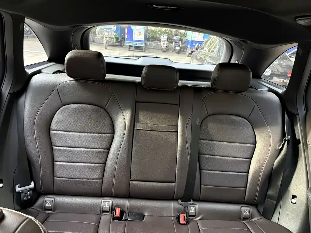 Mercedes-Benz GLC — миниатюра 12