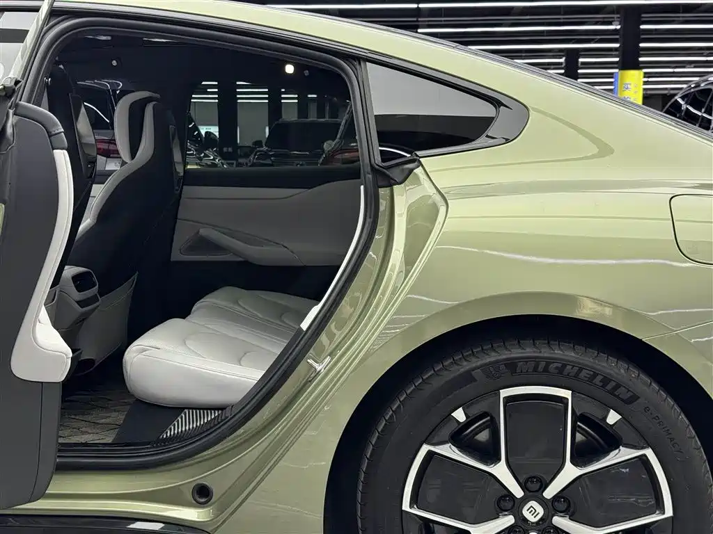 XIAOMI CAR XIAOMI SU7