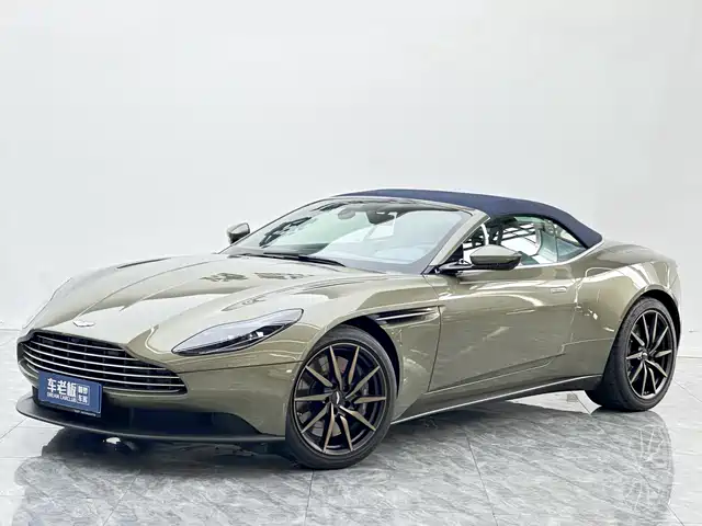 ASTON MARTIN DB11
