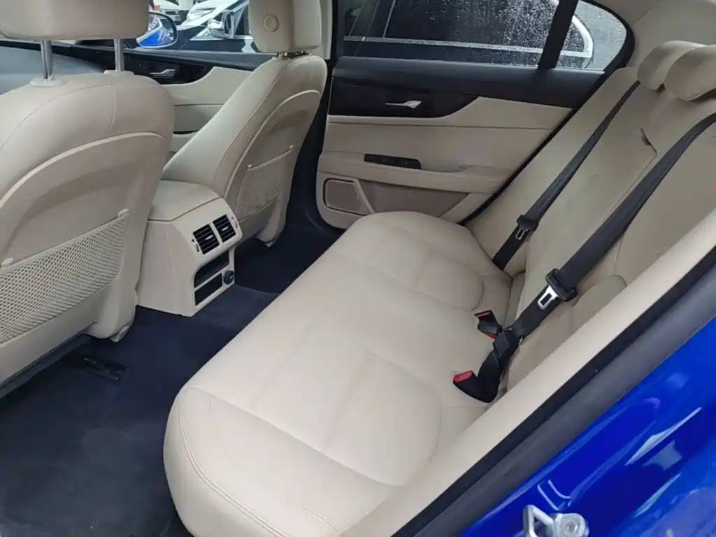 Jaguar XEL — миниатюра 17