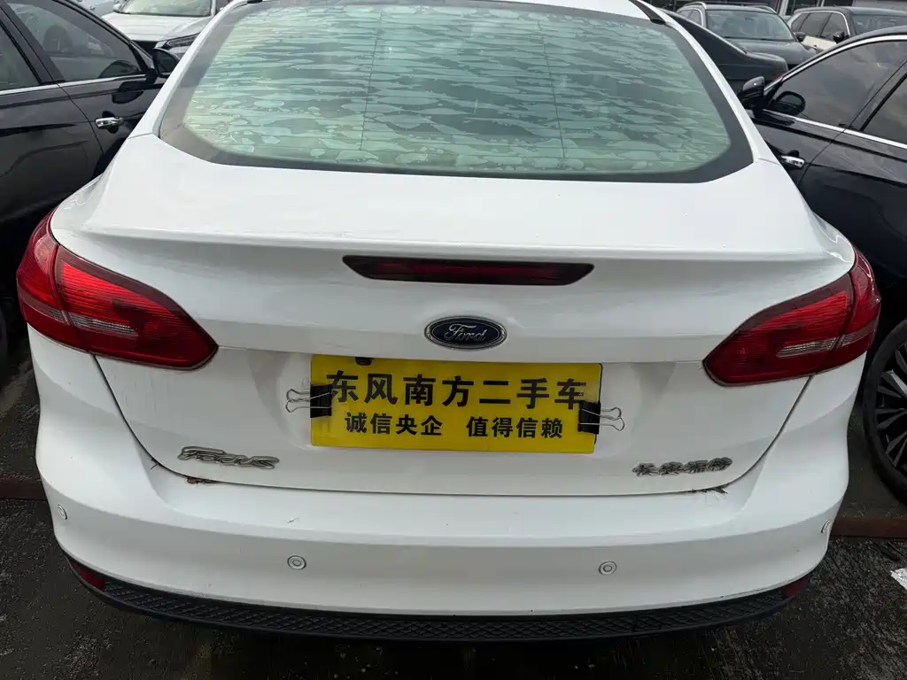 Ford Focus — миниатюра 8