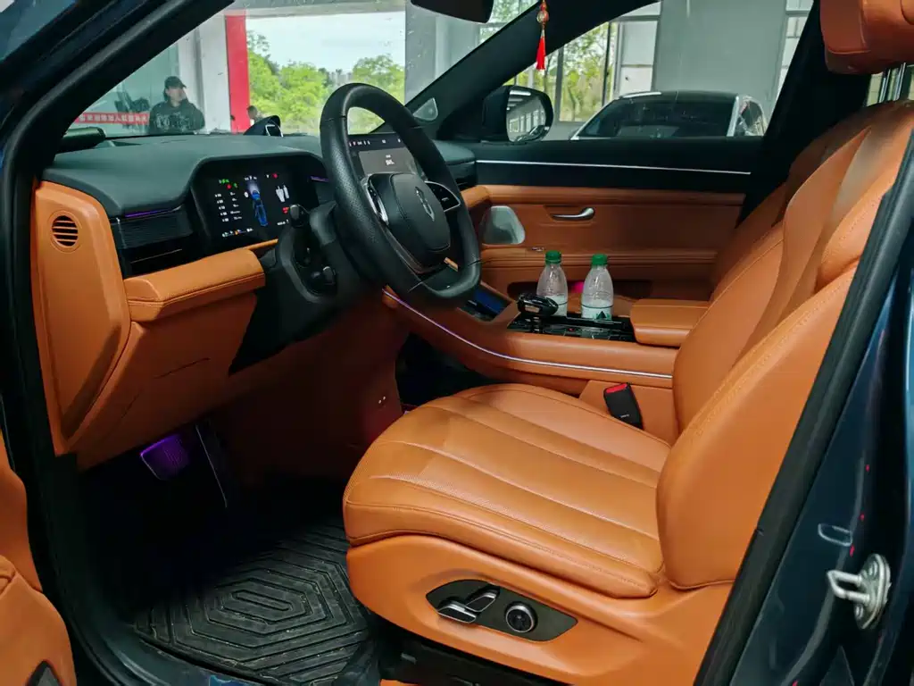 AITO ASK THE WORLD M7