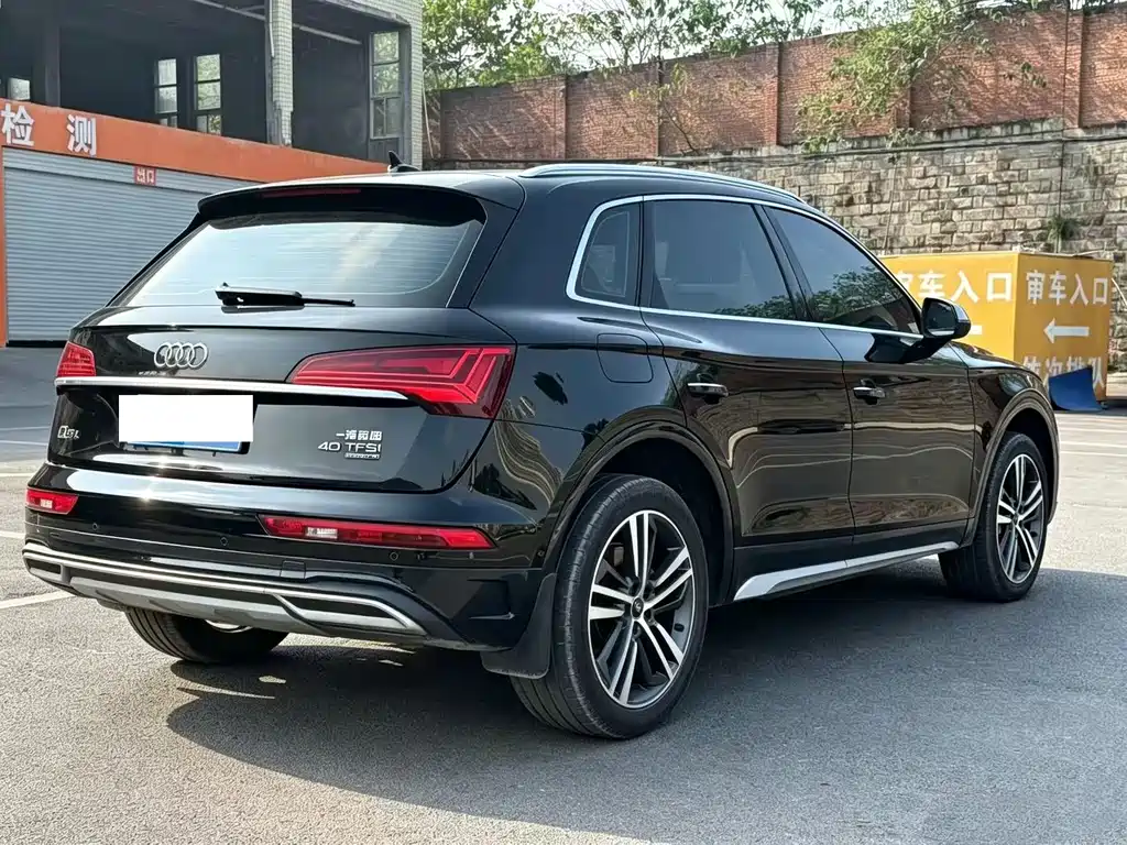 Audi Q5L — миниатюра 9