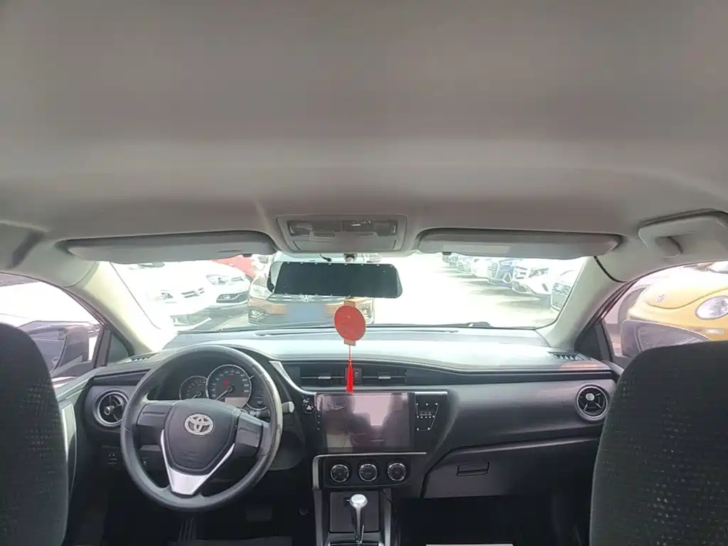 Toyota Corolla — миниатюра 18