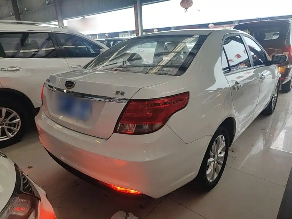 Geely Vision — миниатюра 7
