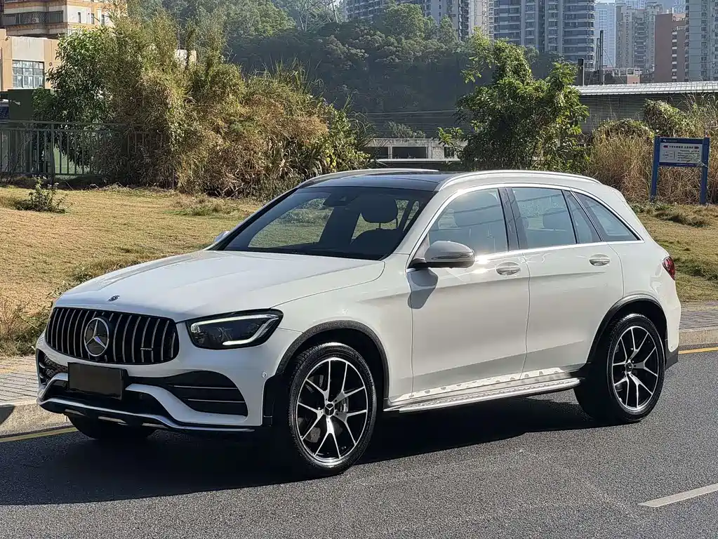 MERCEDES-BENZ GLC AMG